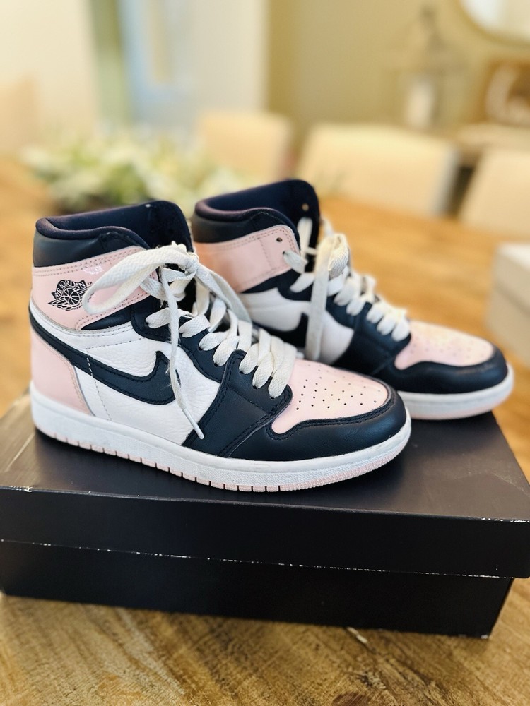 Size 5.5 – Jordan 1 Retro OG SE Mid Bubble Gum