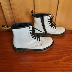 Dr. Martens Boots Youth Size 3 White Leather Lace Up Side Zip