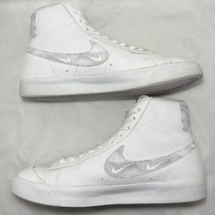 Nike Blazer Mid 77 White Size 6.5Y Skate Shoes High Top Sneakers Size 8 Womens