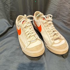 Nike Blazer Low ’77 White Trainers, Orange Swoosh, Youth Size 6