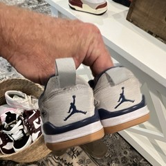Jordan Unisex Kids Sneakers US 13 Low Top Gray White Navy Logo