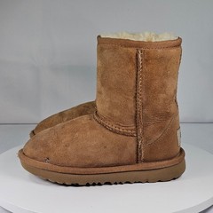 Kids UGG Boots Tan Suede Sheepskin Lined Winter Warm Size 10