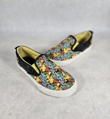 Ground UP Pokemon PIKACHU Slip-On Canvas Sneaker Shoes Youth Size 4 Unisex GUC