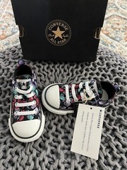CONVERSE HEARTS GLITTER LOW TOP SHOES 6 INFANT YOUTH NEW NWB BLACK RAINBOW
