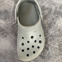 crocs iconic comfort clogs Kids Size 9 Gray Sandal Slide Slip On