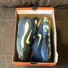 Nike Isofly (GS) Navy/Yellow Sneaker Unisex Kids US 6Y Mesh Logo Lace Up