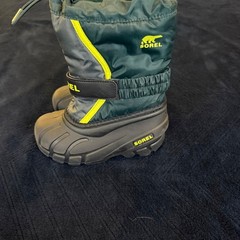 Sorel Kids Snow Flurry Boots Dark Green Black Yellow NC1965-370 Size 10 Toddler