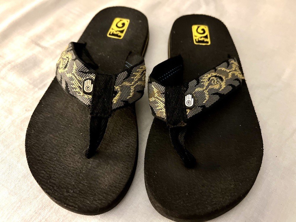 EUC Teva Mush So 2 Youth Flip Flops Sandals Unisex Wide Strap Black Yellow Gray