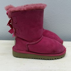 Ugg Pink Suede Bailey Bow Short Boots Size 9