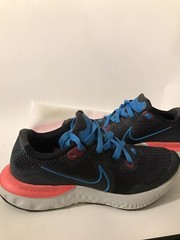 NIKE RENEW RUN GS MULTICOLOR Black Laser Blue Boys Kids SHOES SIZE 5Y CT1430-090