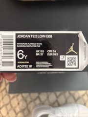 Air Jordan Team Elite 2 Low GS Size 6Y. Color White. Never Worn