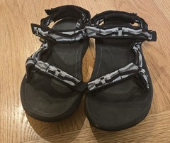 Teva Kid’s Hurricane XLT 2 Charcoal Hiking Sandals 1019390C