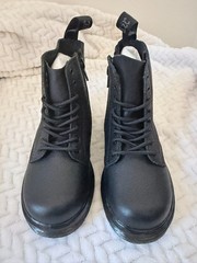 Dr. Doc Martens Combat Boots 1460 Pascal Mono T Black-Child 10 *NEW IN BOX