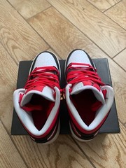 Air Jordan 1 Mid Black/Very Berry-White GS 554725-016 With Box in Good condition