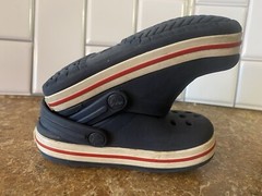 Crocs Crocband Clogs Shoes Navy Blue & Red – Child’s Size 7 Child Pre-Owned