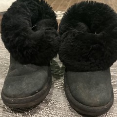 UGG Kids Bailey Button Short Black Suede Sheepskin Boots Youth Size 12(1017400T)
