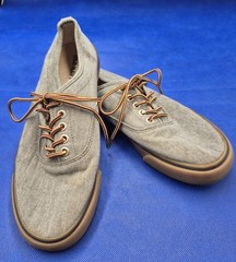 Old Navy Gray Stonewashed Canvas Sneakers Kids 4