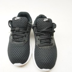 EUC! Nike Tanjun PS Black White Youth Kids Running Shoes Size 1Y Boys Girls
