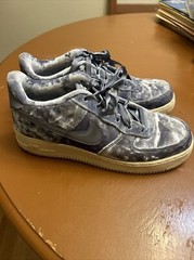Nike Air Force 1 LV8 GS Youth Size 7Y Dark Sky Blue Velour Shoes 849345-401