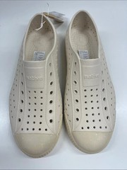 NWT Native Jefferson Bloom in Bone/Beige/Shell Speckles Size J5