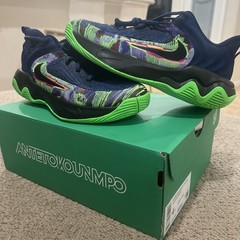 Nike Giannis Immortality 4 KC (GS) Size 4Y Blue Void/Black-Green Strike