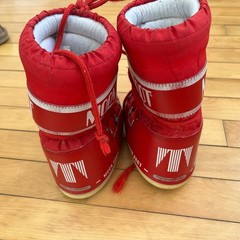 Moon Boot The Original Icon Red Nylon Snow Boots Kids EU 27-30 US 10-12.5