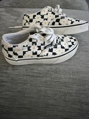 VANS Sunflower Checkerboard Kids Sneakers White Black Yellow Floral Canvas
