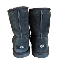 UGG Kids Classic Size 4 Short II Boots Black Suede Shearling 1017703K NEW