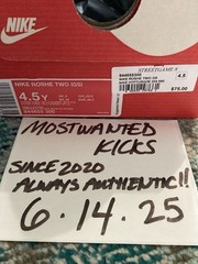 DS 2016 Nike Roshe Two Hyper Turquoise Metallic White Volt GS Sz 4.5Y