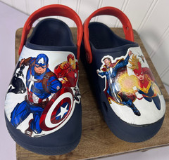 CROCS ~ Kids Classic Crocs / MARVEL AVENGERS / Navy Clog Slip On – SIZE J2