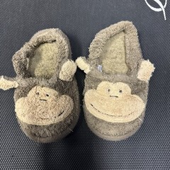 Restoration Hardware Terry Cloth Monkey Bath Slippers – 4 -6 Years