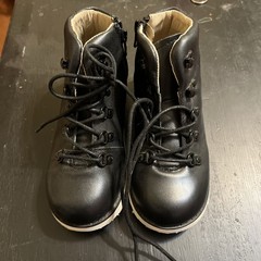 Akid Jasper black combat boot faux shearling Size 12 kids NEW