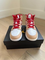 Air Jordan 1 Mid White Onyx Light Curry Beige Red 554725-201 Size 6Y / Women 7