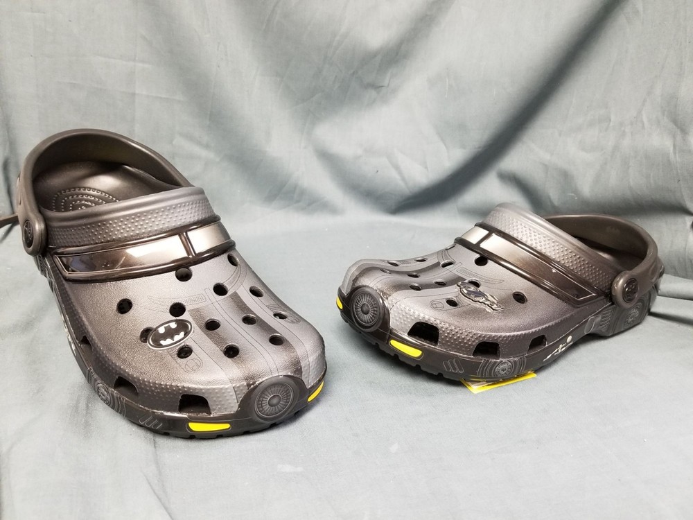 Crocs Classic Clog K Batman Batmobile Kids Size 5 NEW WITH TAGS!