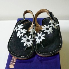 Black Size 6 Toddler Flower Sandals | Vintage Chikitto Peruvian Lamb Leather