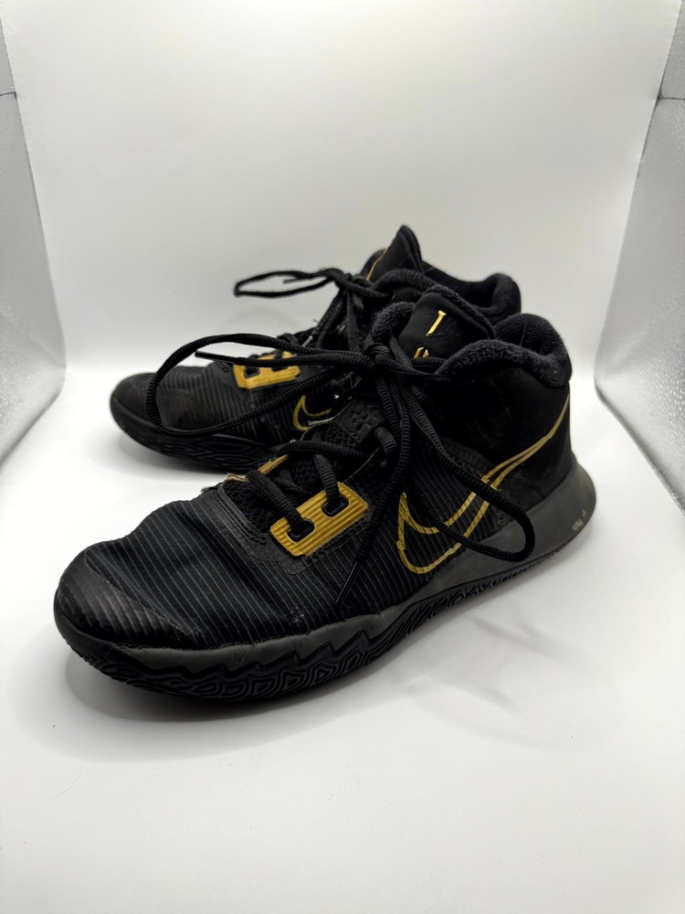 Nike Kyrie Flytrap 4 GS CT5537-005 Kids 6.5 Sneaker Black Gold Basketball Shoes