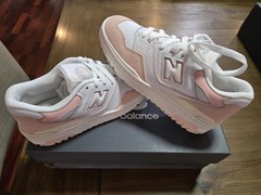 New Balance 550 Kid’s Style# GSB550CD Size 5 White Pink