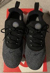 NIKE PRESTO FLY SE (GS) Black/Cool Grey Trainers 6Y AA3060-001