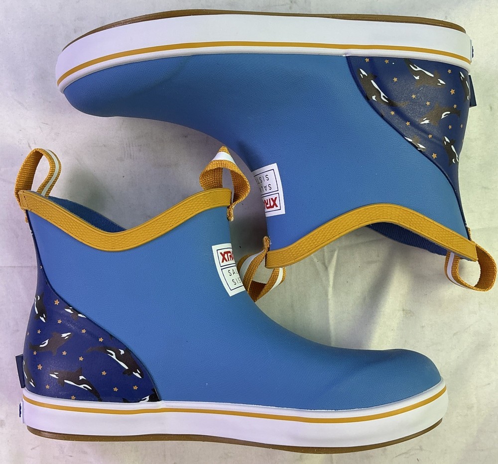 Xtratuf Kid’s Ankle Deck Boots-Light Blue/Whale Pattern-Size: 3