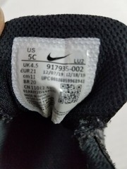 Nike Kids Flex Contact Size 5C Black Gray Assist Hook and Loop Closure