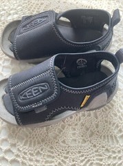 Keen Knotch River Size 8 Open Toe Sandal Black Arch Support Washable Hook &Loop