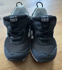 New Balance Unisex-Child Kid’s 515 New-b Hook & Loop Sneaker