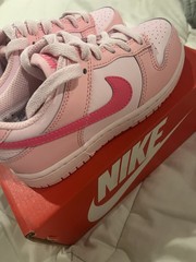 *NEW* Pre-School Kids Nike Dunk Low (PS) SOFT PINK PINK FOAM (DH9756-600) 👍12C