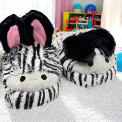 Magical Dolphin Pop-Up Slippers: Enchanting Comfort for Kids – Perfect Gift!