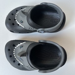 CROCS Fun IAMShark Clog Lab Unisex Black Size c 6