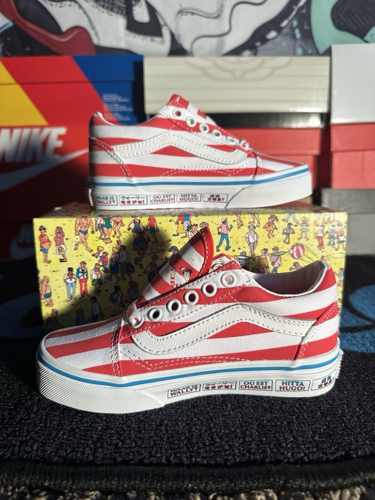 VANS Old Skool – White/red Striped – Size 12c – “where’s Waldo”