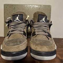 Nike Air Jordan 4 Retro SE Craft Medium Olive Sneakers FB9928-200 Size 4Y