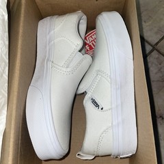 NEW VANS Youth ‚ASHER‘ White/White Slip-On Shoes Size 12Y New