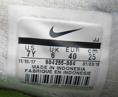 Nike Grey/Electro Green RN Running Shoe ~ Size 7Y (904255-004)