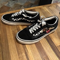 Vans Black and White Floral Embroidered Sneakers Size 4.5 Super Cute